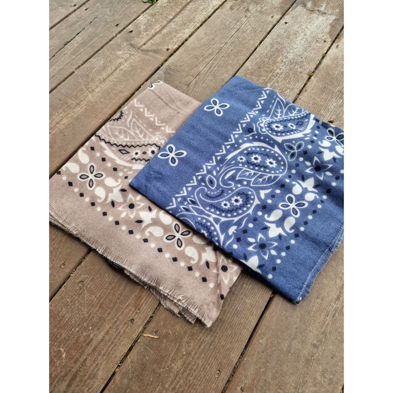 CN110-01 Firkantet skjerf ullmix - taupe