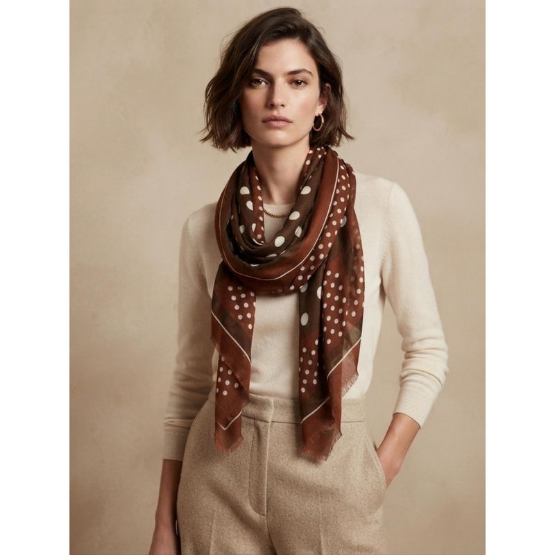 C304 Skjerf viscose  - brun